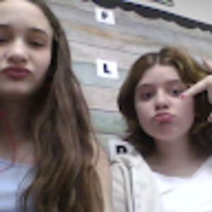 Meet your Posher, Alexia